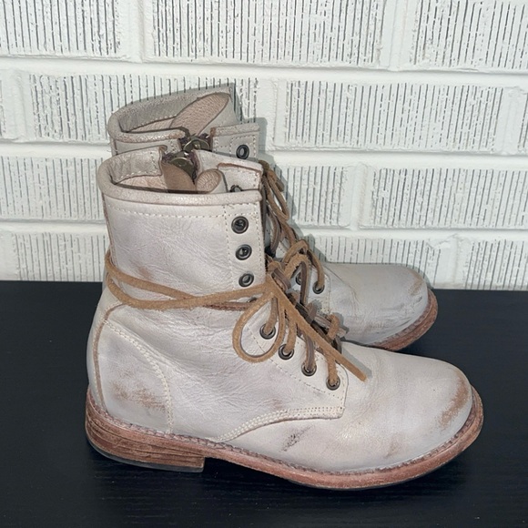 FREEBIRD Manchester Cream Combat Boot - Picture 6 of 9
